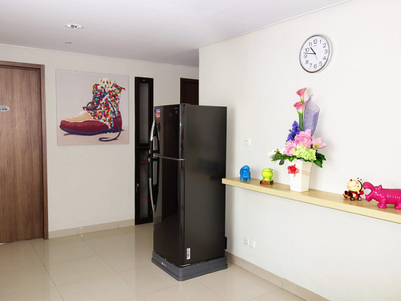 Hallway & Staircase 4