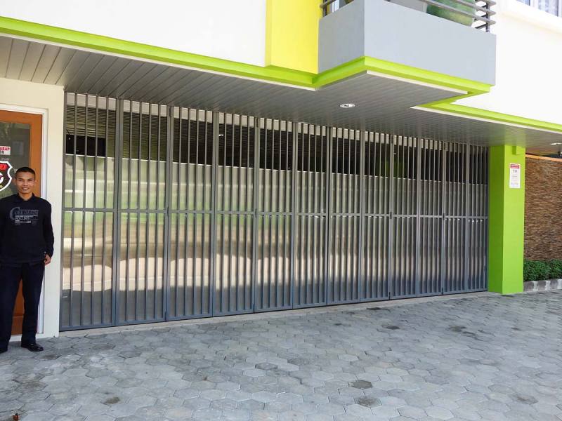 Main Entrance 4